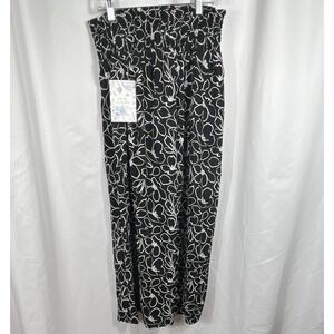 Classic Concepts Plus Women's 2XL Black/White Floral Rayon Pull-On Pants